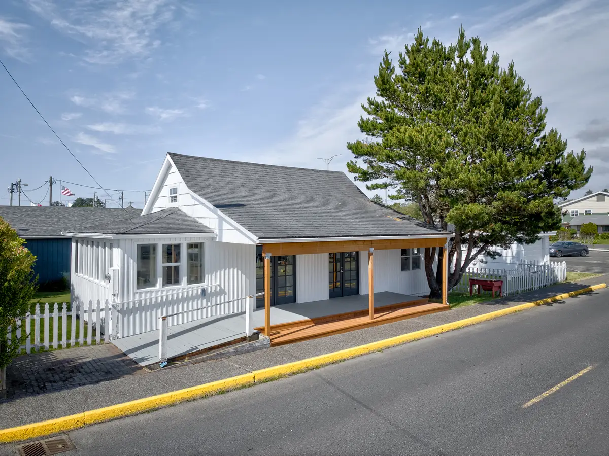 106 5th Street Se, Long Beach, WA 98631 - #1