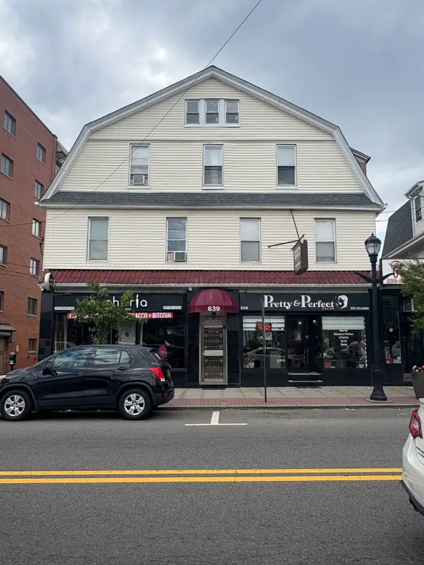 639 Palisade Ave #1, Cliffside Park, NJ 07010