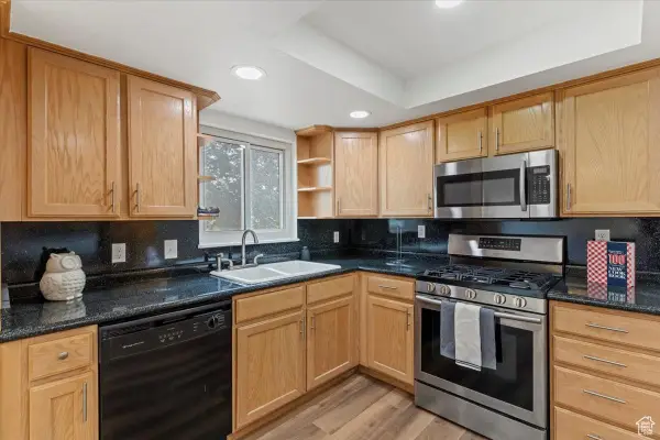 2486 N 690 W, Clinton, UT 84015