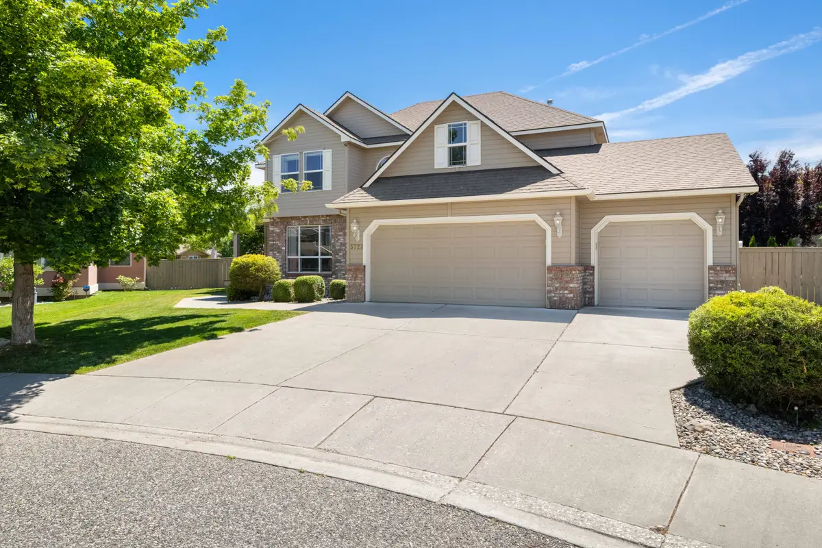 5723 W 12th Ave, Kennewick, WA 99338 - #1