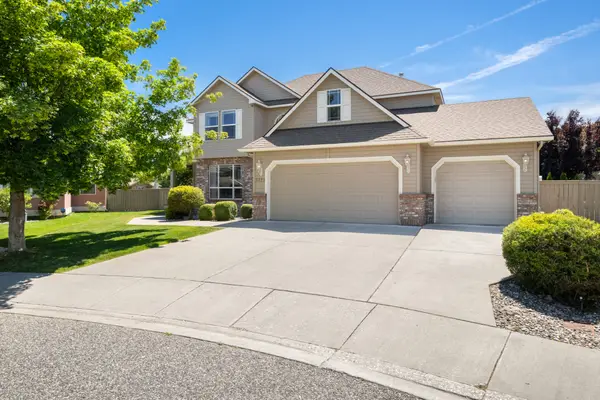 5723 W 12th Ave, Kennewick, WA 99338
