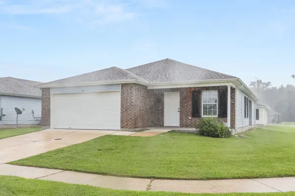 108 Clifford Ct Street, Westwego, LA 70094