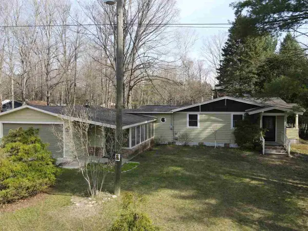 11321 Muskie, Ellsworth, MI 49729