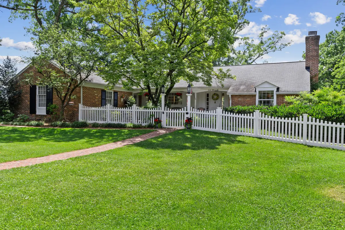 3802 Chatham Rd, Ellicott City, MD 21042 - #1