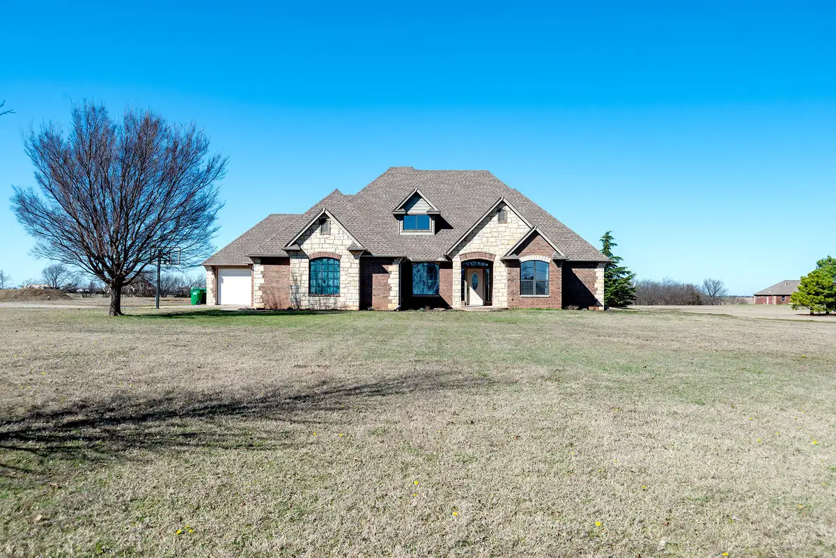 301 Prairie Lane, Morrison, OK 73061 - #1