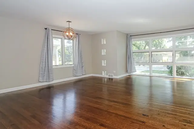 9128 Birch Ave, Morton Grove, IL 60053 - #2