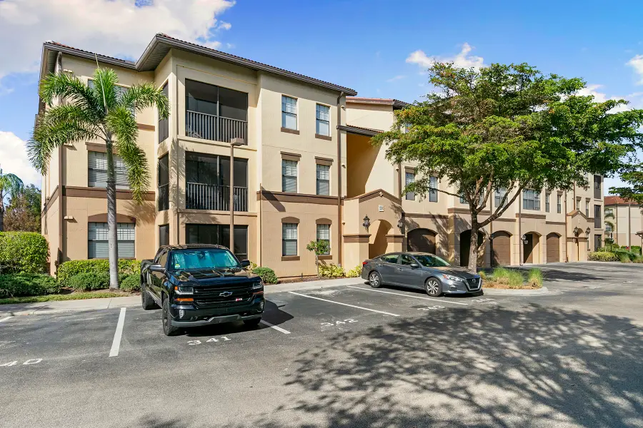 12990 Positano Circle #204, Naples, FL 34105 - Image #3