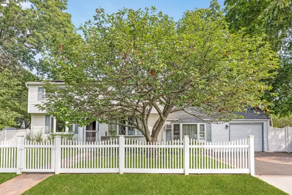 525 Beech Street, North Babylon, NY 11703