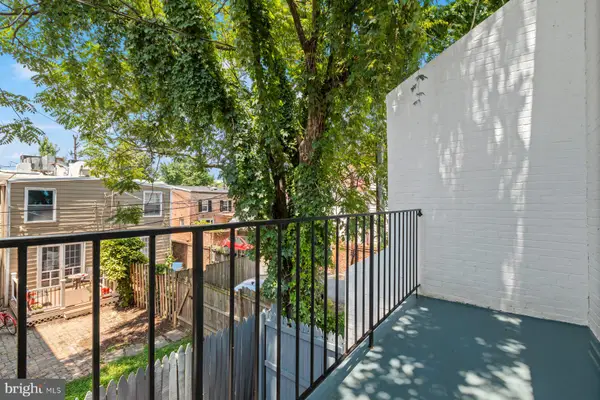 207 S Patrick Street #Unit 210, Alexandria, VA 22314