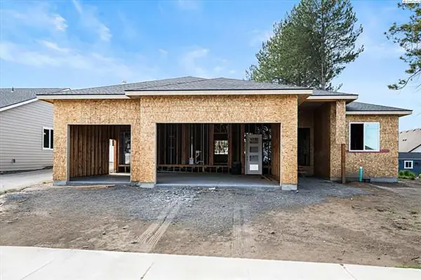 10159 W 16th Place, Kennewick, WA 99338