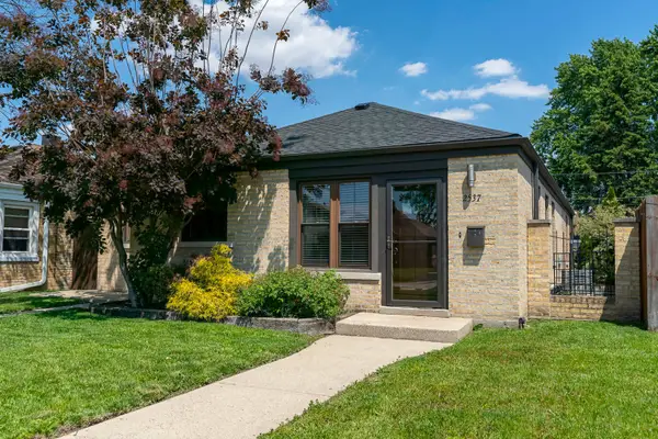 2537 Willow Street, Franklin Park, IL 60131