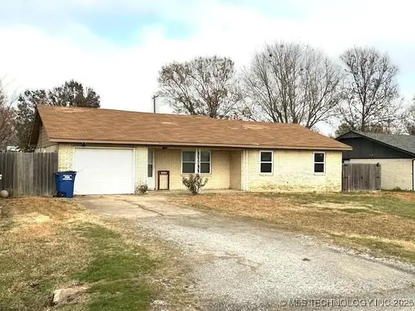 906 NW 1st Street, Wagoner, OK 74467