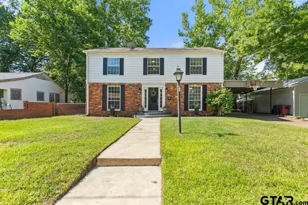 519 W Buchanan Street, Mineola, TX 75773