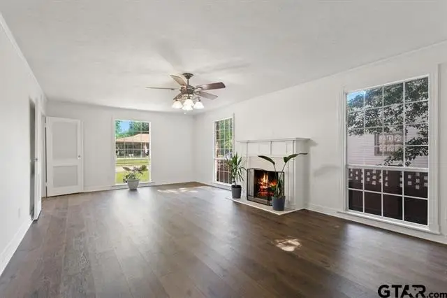 519 W Buchanan Street, Mineola, TX 75773 - Image #3