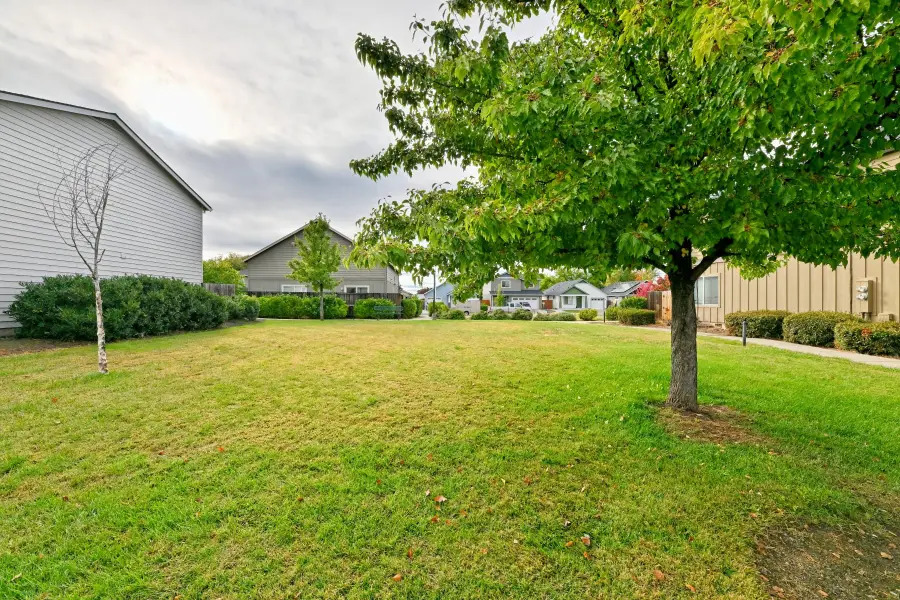 7635 Coloma, White City, OR 97503 - Image #2