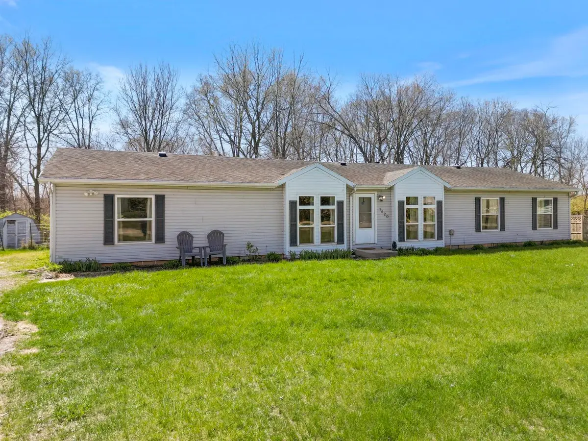 1820 Indian Trail, Warsaw, IN 46580 - #1