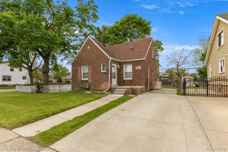 1178 Fort Park Boulevard, Lincoln Park, MI 48146 - #2