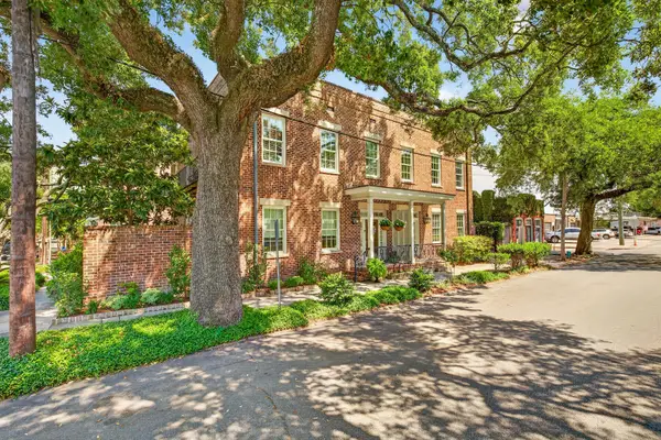 462 Montgomery, Savannah, GA 31401