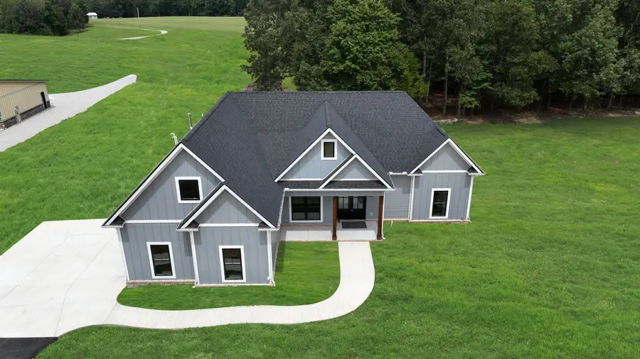 887 Ovoca Lake Rd, Tullahoma, TN 37388 - Image #3