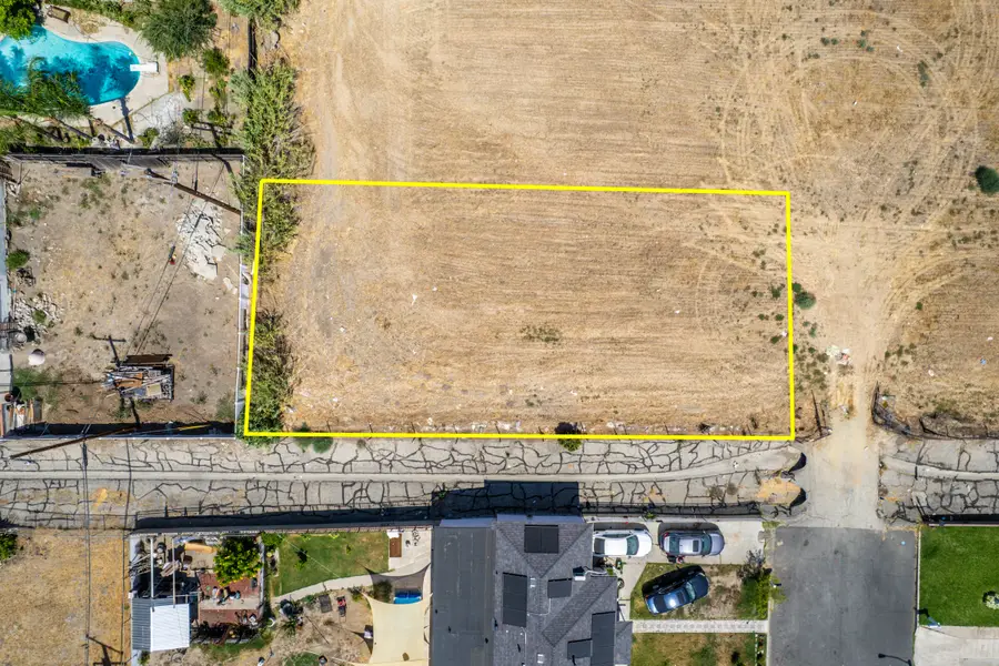 25604 Walker, Highland, CA 92346 - #3