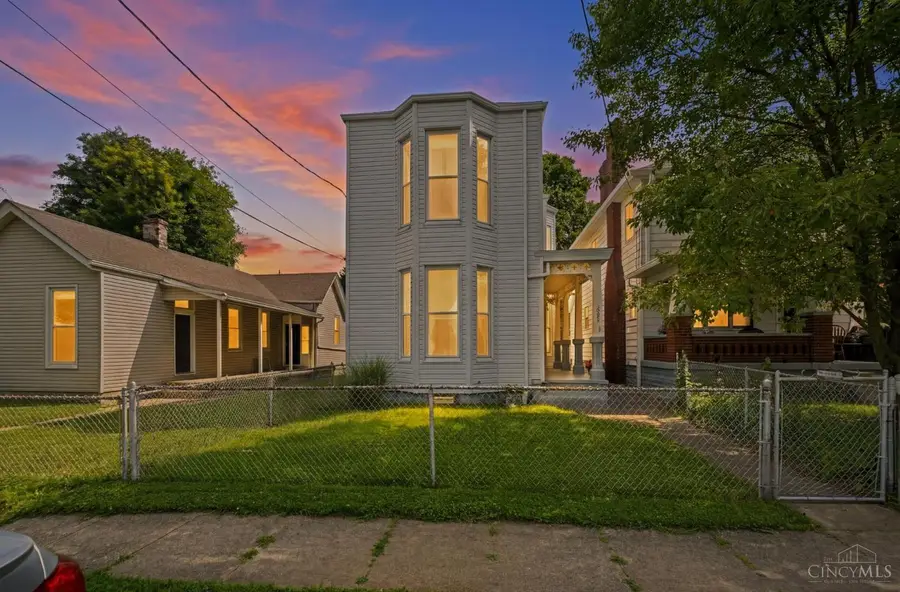 202 W Sixty Ninth Street, Cincinnati, OH 45216 - #2