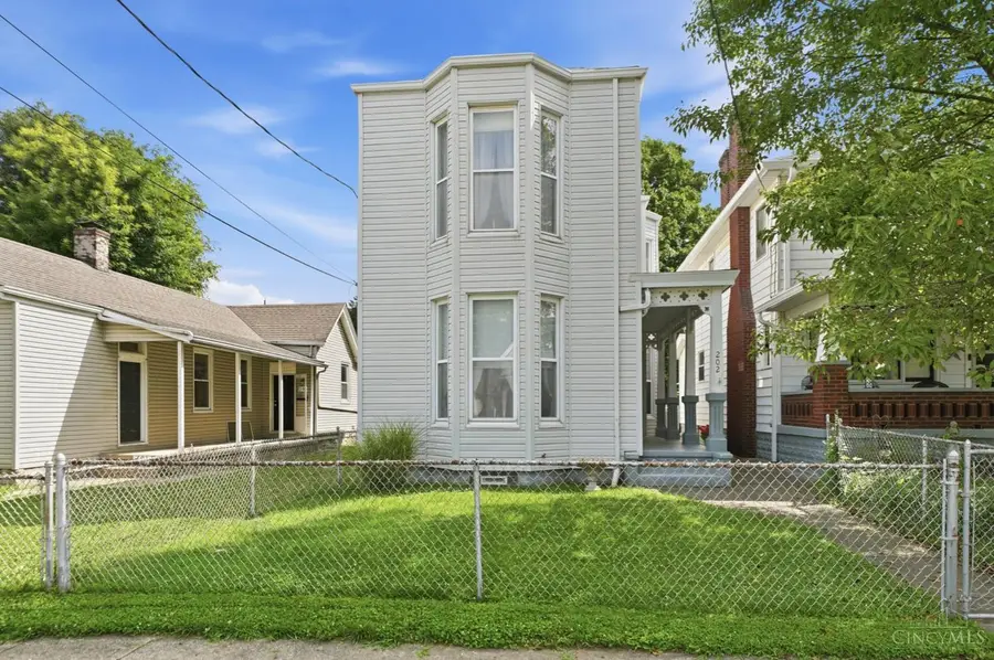 202 W Sixty Ninth Street, Cincinnati, OH 45216 - #3