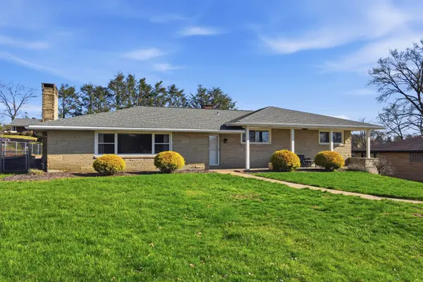 211 Pinecrest Dr, Pittsburgh, PA 15237