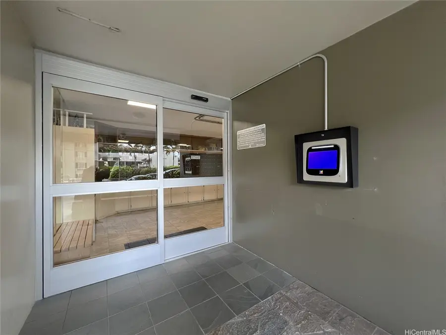 98-099 Uao Place unit: 3005, Aiea, HI 96701 - Image #3