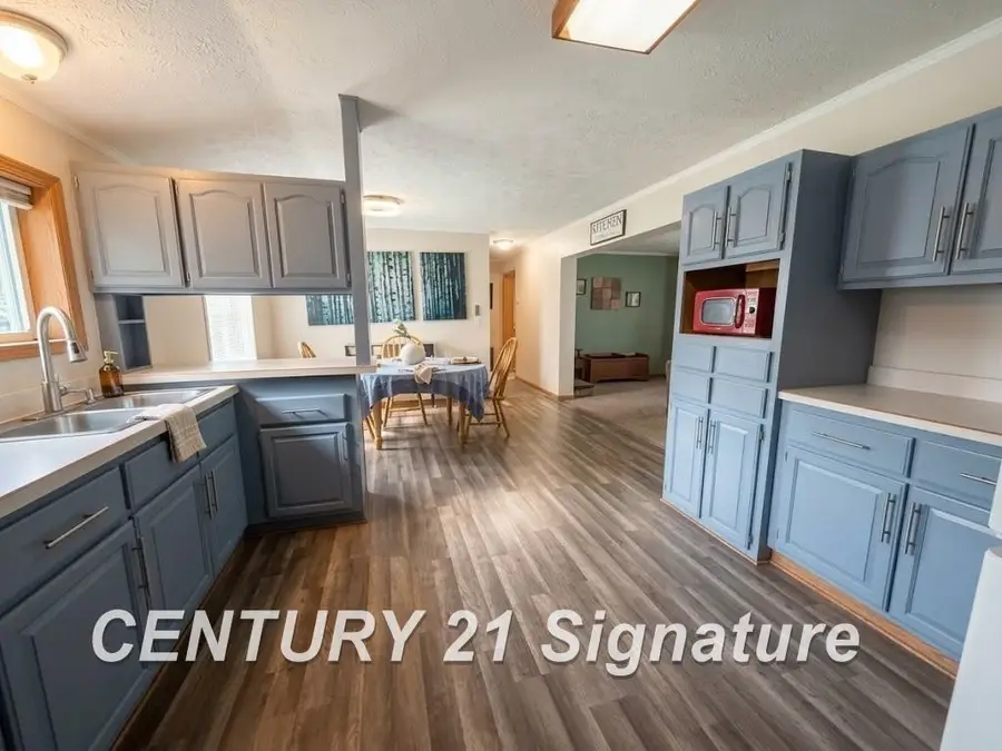 277 Armstrong, Flushing, MI 48433 - #3