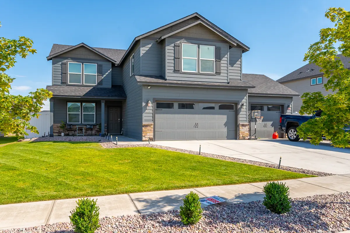 4211 W Heaverlo Drive, Moses Lake, WA 98837 - #1