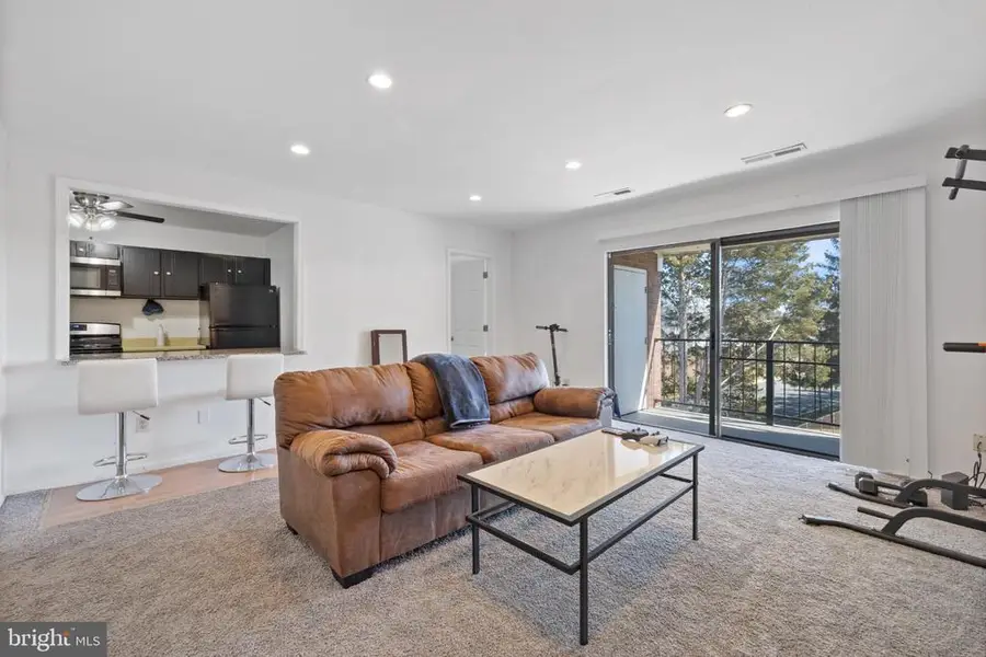 804 Quince Orchard Boulevard , 201, Gaithersburg, MD 20878 - #3