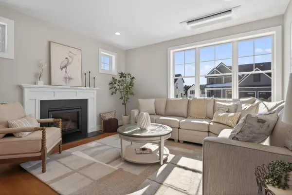 152 Owl's Nest Road, Portland, ME 04102