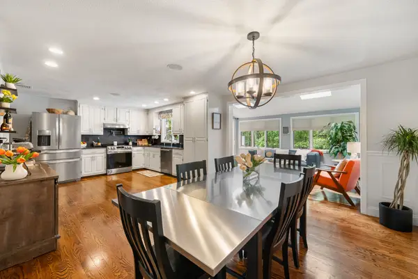 12 Nancy Road, Natick, MA 01760