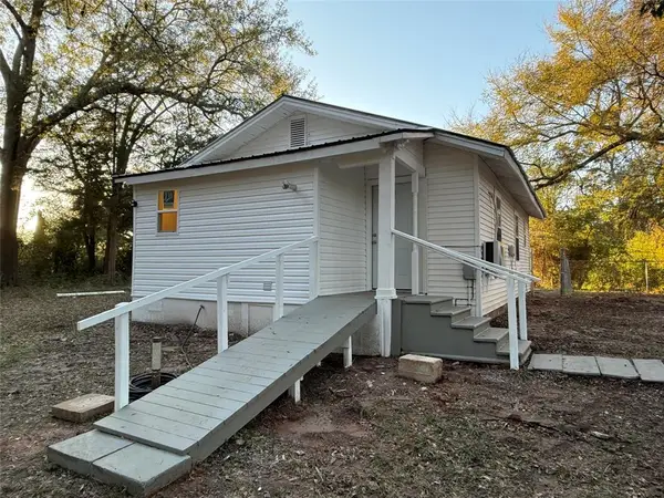 2413 Fm 2574, Palestine, TX 75803