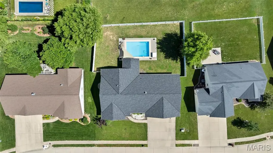 1041 W Fallen Lake Drive, Waterloo, IL 62298 - #2