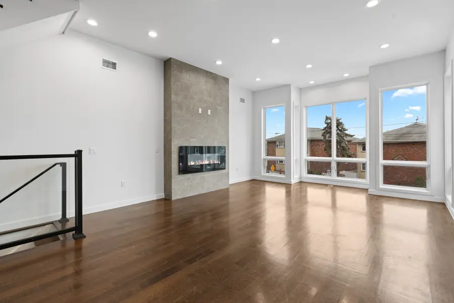 712 Undercliff Avenue, Edgewater, NJ 07020 - #3