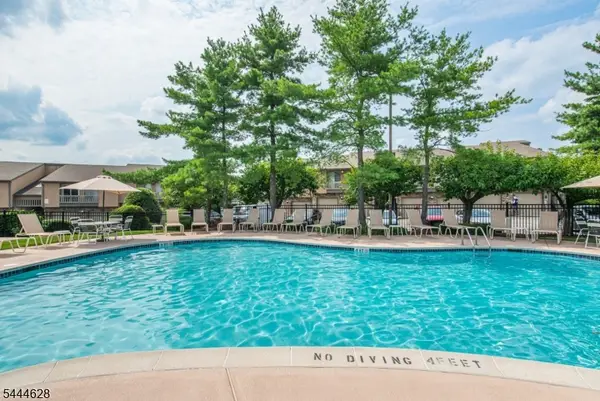 71 Colton Cir #71, West Orange Twp., NJ 07052