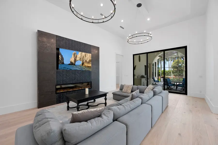 2749 Medallist Lane, Naples, FL 34109 - Image #3