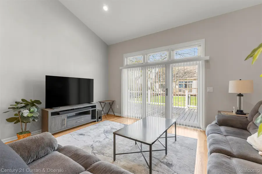 1062 Biddle Avenue, Wyandotte, MI 48192 - #3