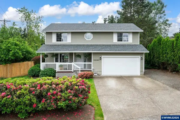 11240 SE Cranberry Loop, Clackamas, OR 97015