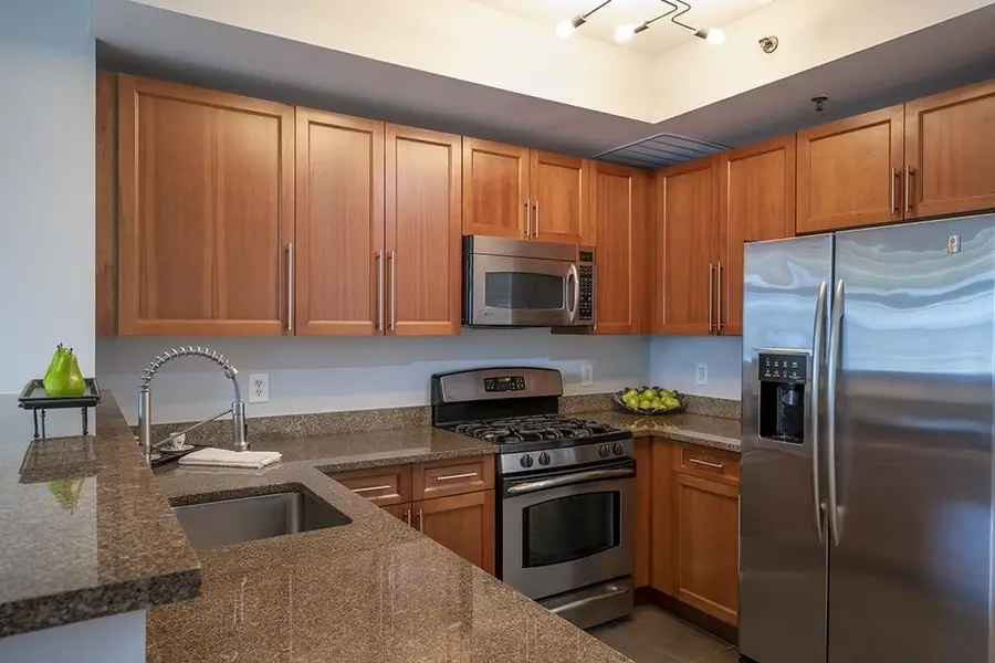 30 FREEDOM WAY #312, Jersey City, NJ 07305 - #3