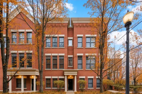 162 Festival Court, Elgin, IL 60120