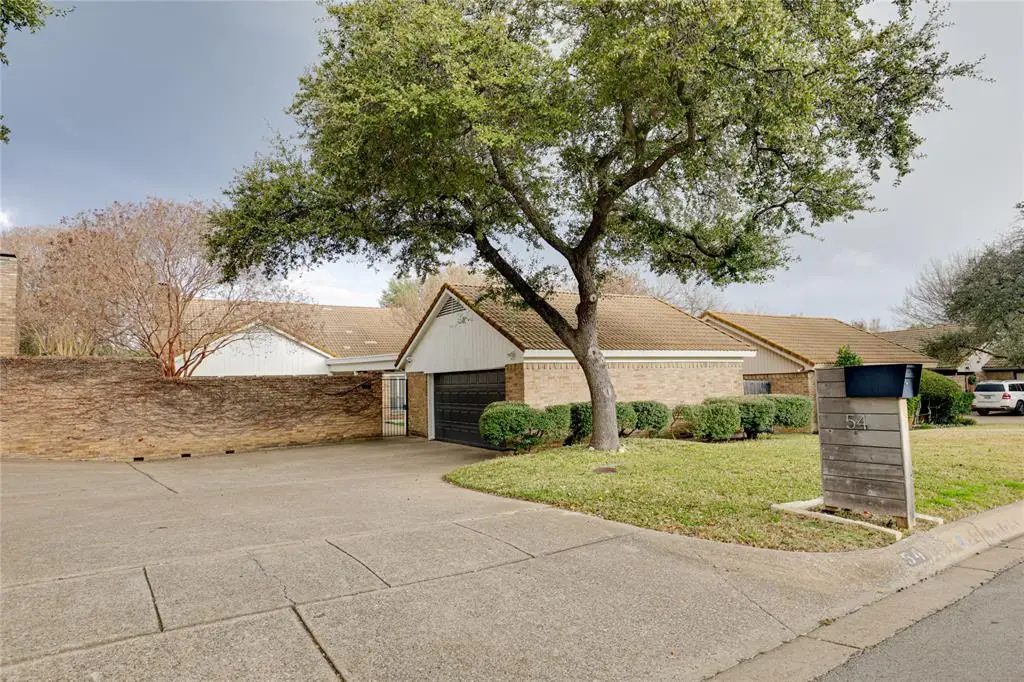 54 Legend Road, Benbrook, TX 76132 - Image #1