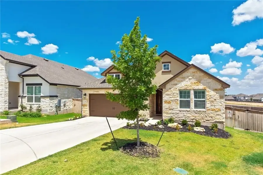 701 Pinnacle View DR, Georgetown, TX 78628 - Image #2
