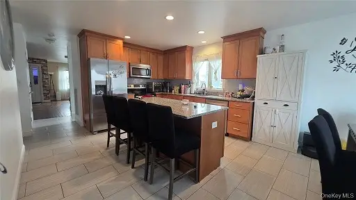 65 Gibson Ave #L, Yonkers, NY 10705 - #2