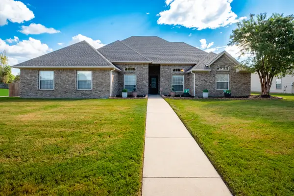 13616 Stonehenge Cove, North Little Rock, AR 72117