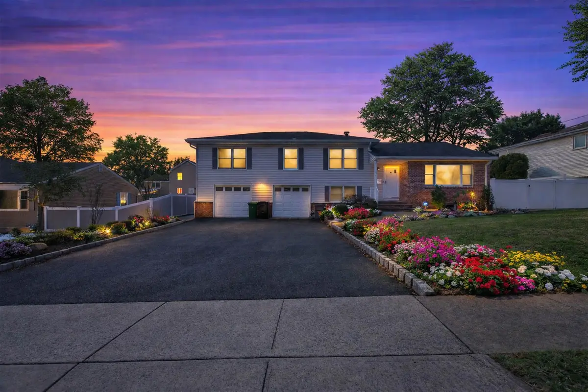 206 Harwood Place, Paramus, NJ 07652 - #1