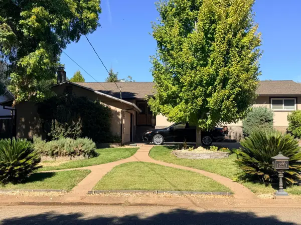 1172 Ledell Drive, Redding, CA 96002