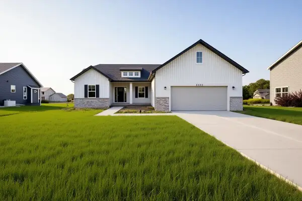 2353 Winners Circle, St. Johns, MI 48879