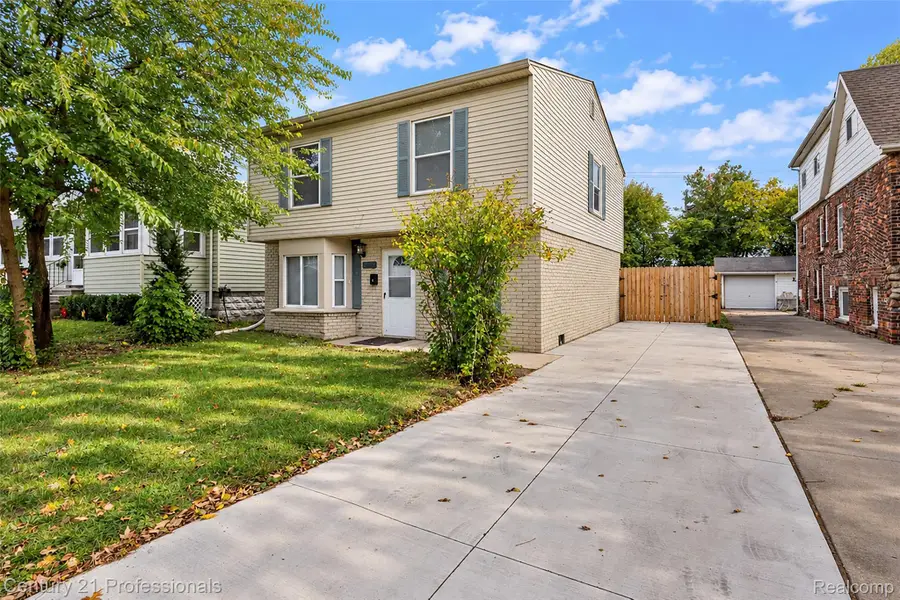 23060 BERDENO AVE, Hazel Park, MI 48030 - #3